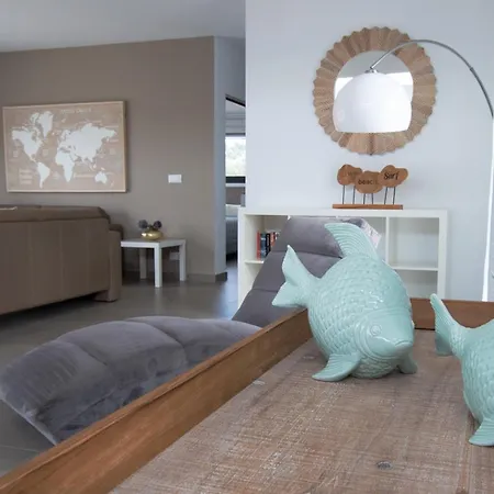 Wind Wave 28a Heated & Shared Pool * 라하레스