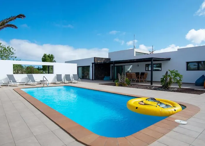Villa Wind Wave 28a Heated & Shared Pool Lajares