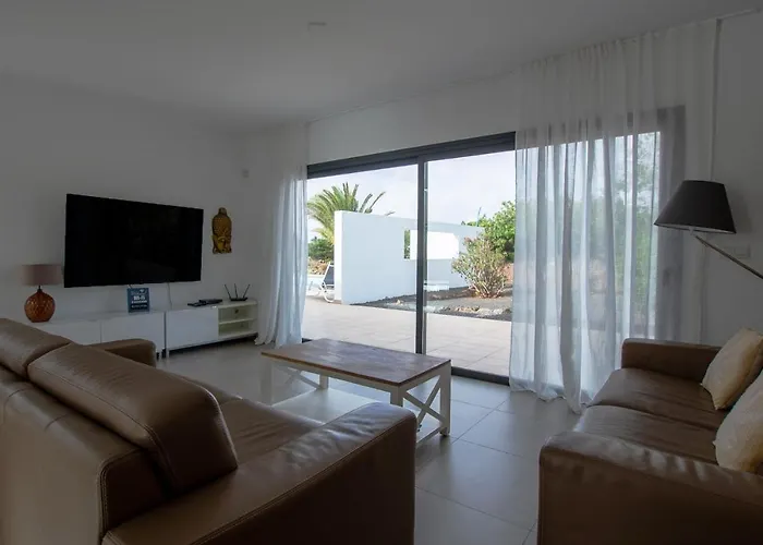 Wind Wave 28a Heated & Shared Pool Lajares