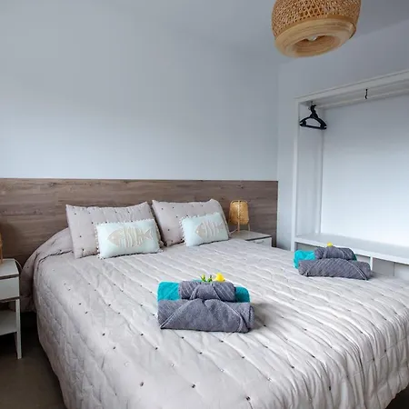 Wind Wave 28a Heated & Shared Pool