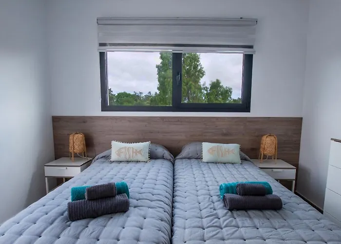 Wind Wave 28a Heated & Shared Pool *