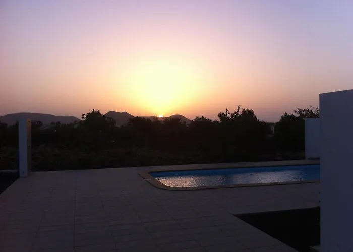 Villa Wind Wave 28a Heated & Shared Pool