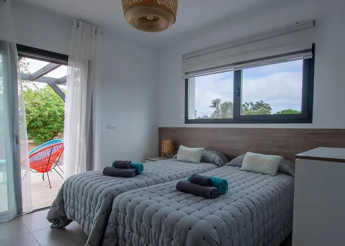 Villa Wind Wave 28a Heated & Shared Pool